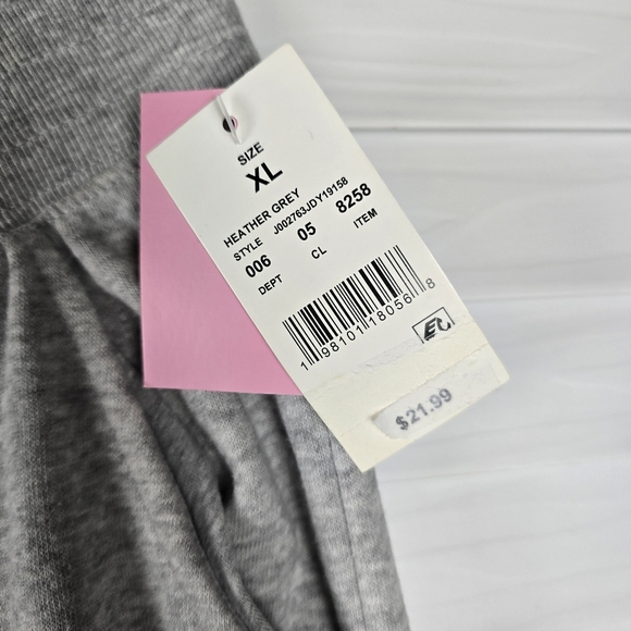 Disney Stitch Sweatpants - Picture 7 of 10